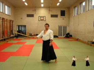 Aikido Schwert halten