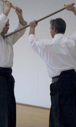 Aiki-Jo Kamae gegen Schwert. Tomas Ohlsson und Stefan Stenudd, aikibatto, Malmö.