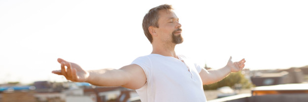 Qi Gong Yoga Atemarbeit Studiengruppe Kurs Berlin_arme_weit_licht_dach-368-2 Qi Gong Atemarbeit Yoga Studiengruppe Kurs Berlin - Durchatmen